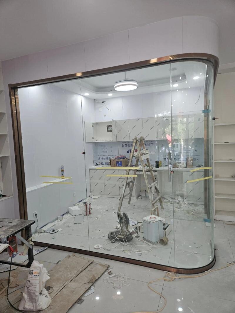 锡山区异形展柜玻璃异形展柜玻璃 - 方案
